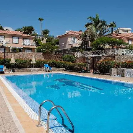 Santa Ana פארק נופש 5*